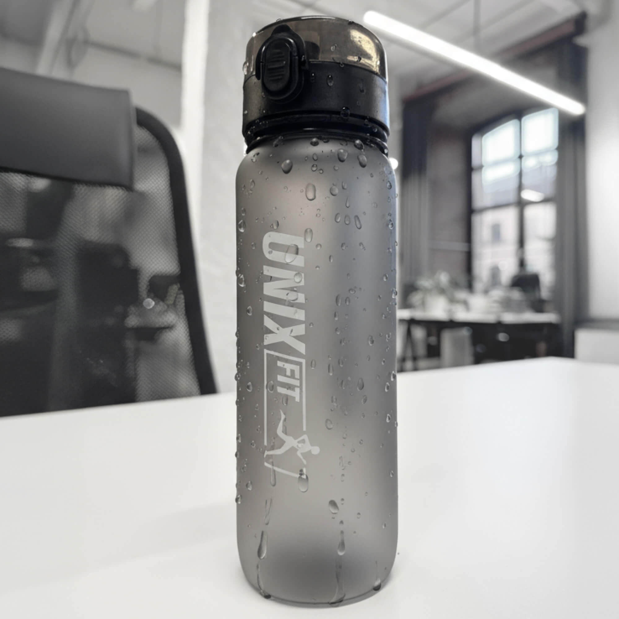 Спортивная бутылка для воды UNIX Fit Прайм / Prime (1000 мл), черный