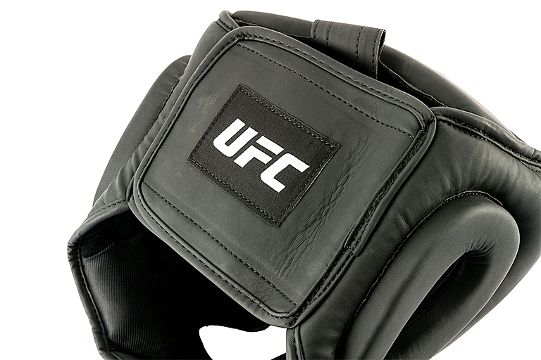 UFC PRO Tonal Боксерский шлем черный, размер S