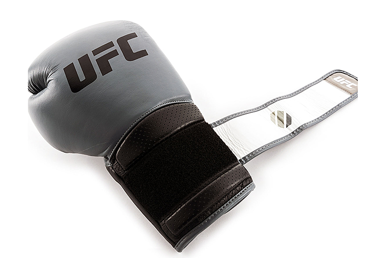 UFC Перчатки MMA для работы на снарядах серые - 18 Oz